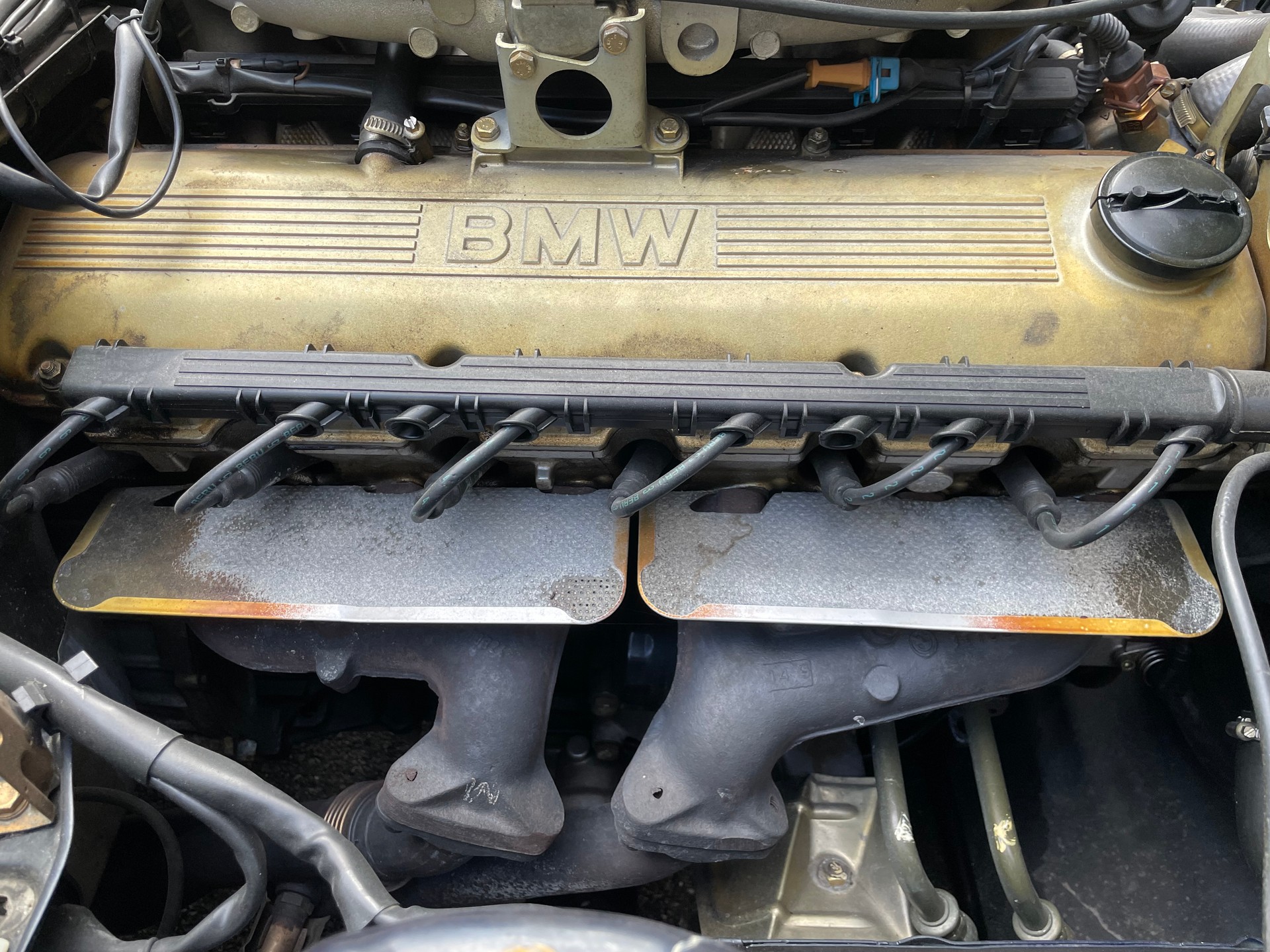 BMW 325iX A-image-14