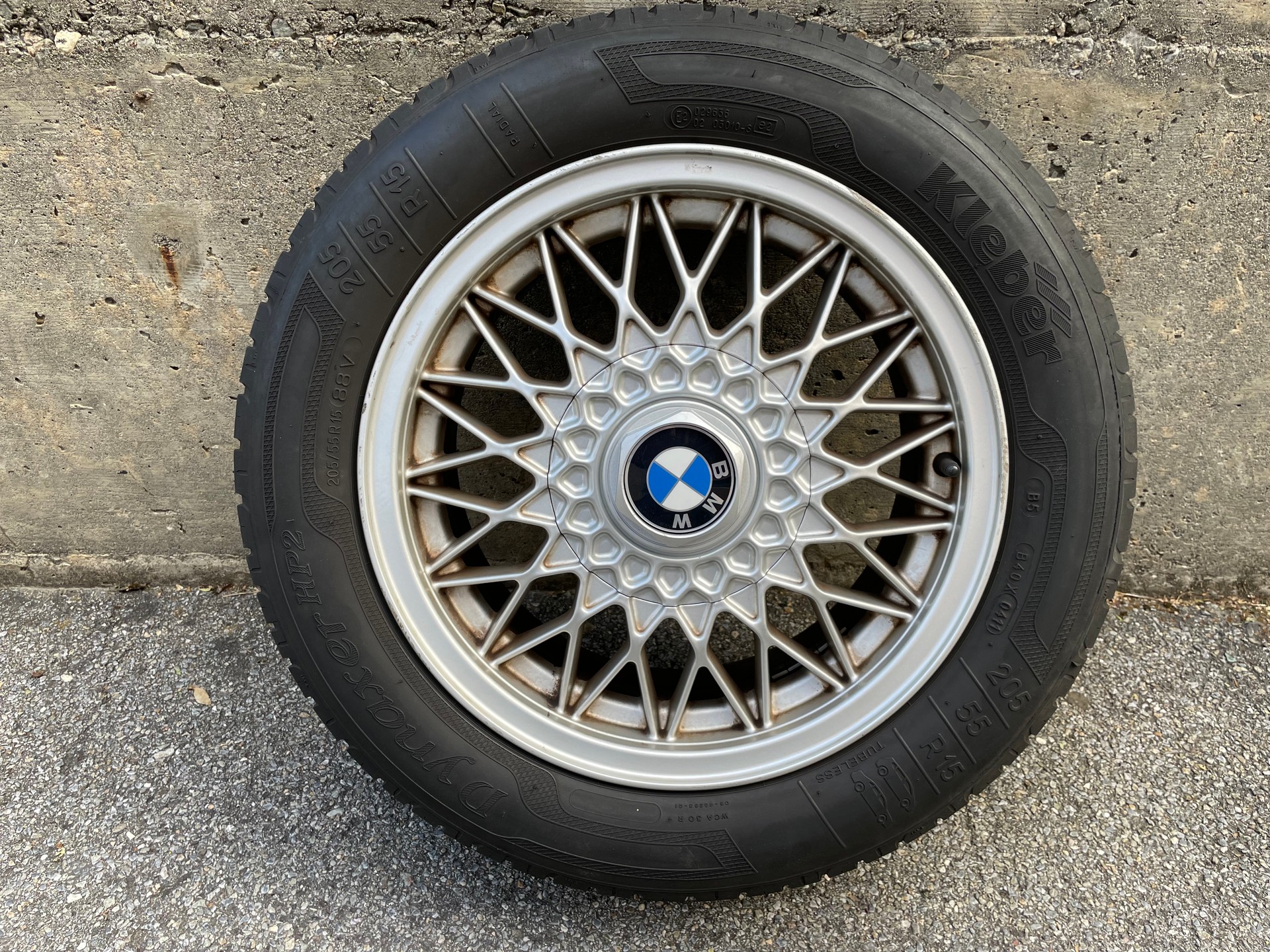 BMW 325iX A-image-12