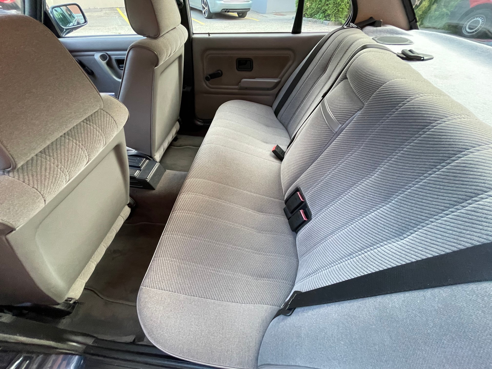 BMW 325iX A-image-8