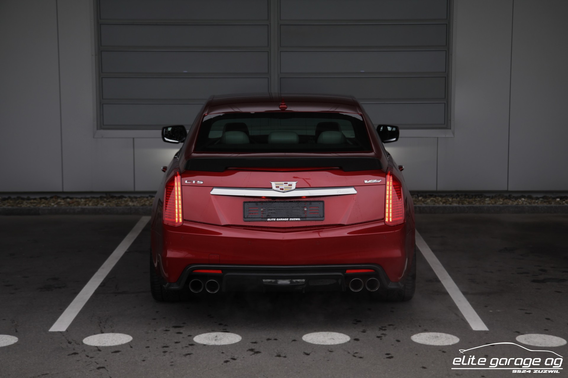 CADILLAC CTS-V Sedan 6.2 Supercharged Automatic-image-3