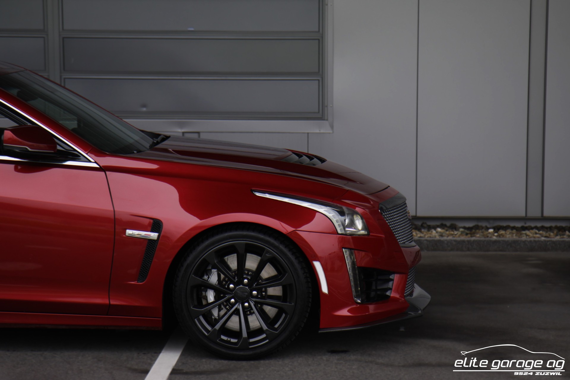 CADILLAC CTS-V Sedan 6.2 Supercharged Automatic-image-9