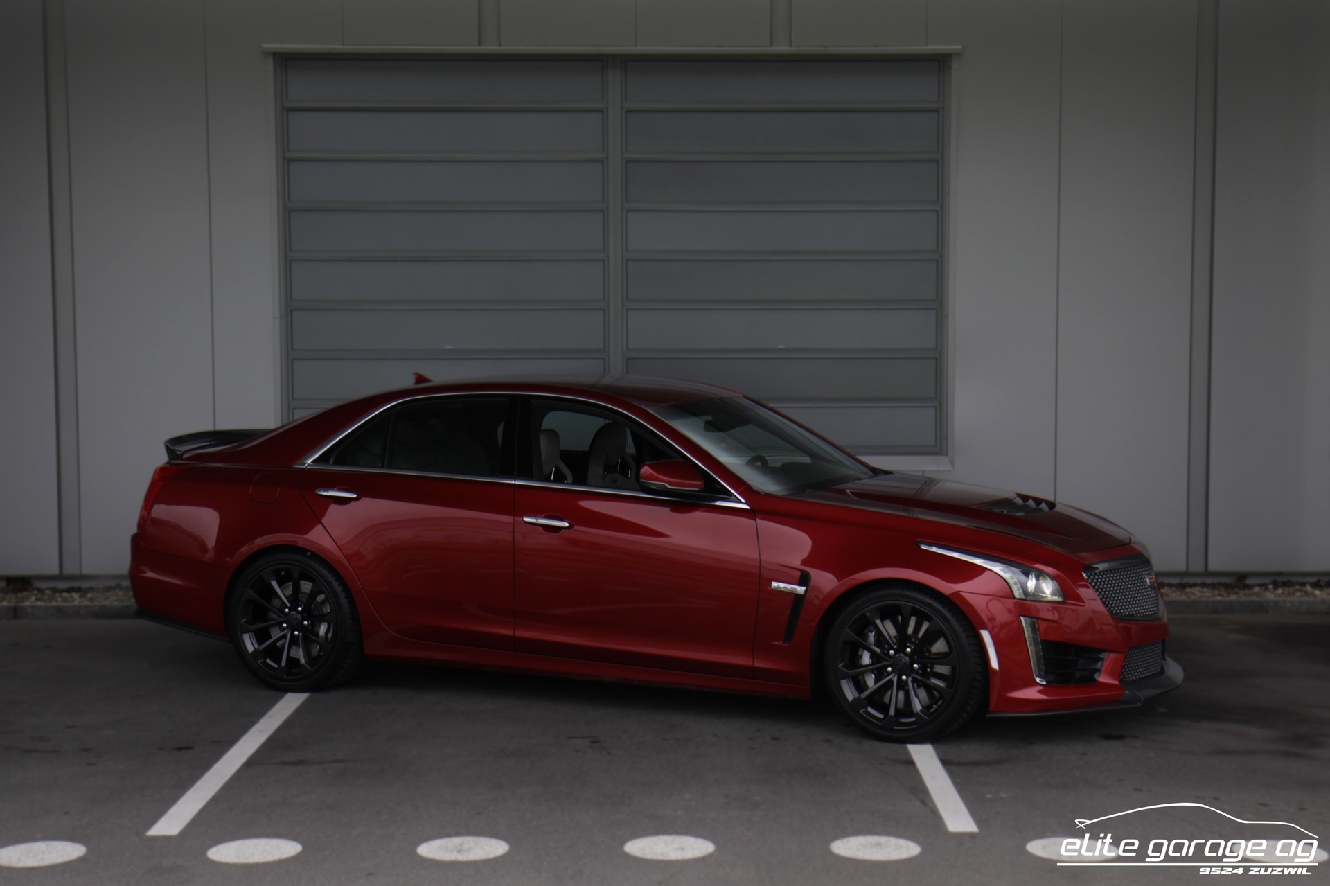 CADILLAC CTS-V Sedan 6.2 Supercharged Automatic-image-6