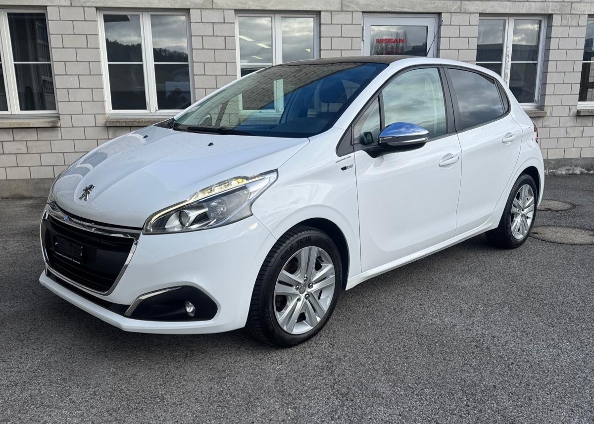 PEUGEOT 208 1.2 PureTech Style-image-0