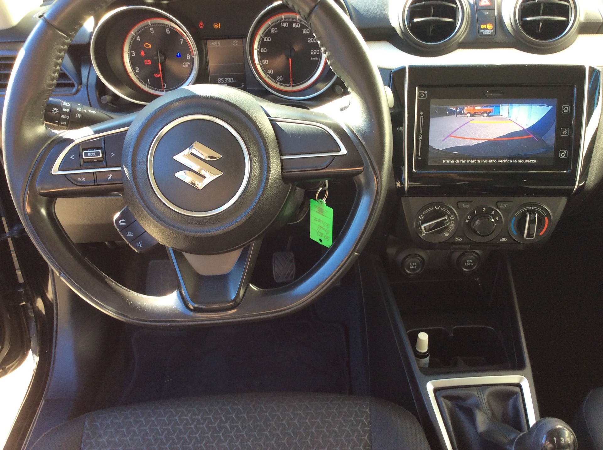 SUZUKI Swift 1.2i Compact+ Allgrip 4x4-image-3