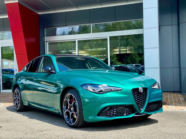 ALFA ROMEO Giulia 2.0 Veloce Premium Sky Q4 AT8-image-15