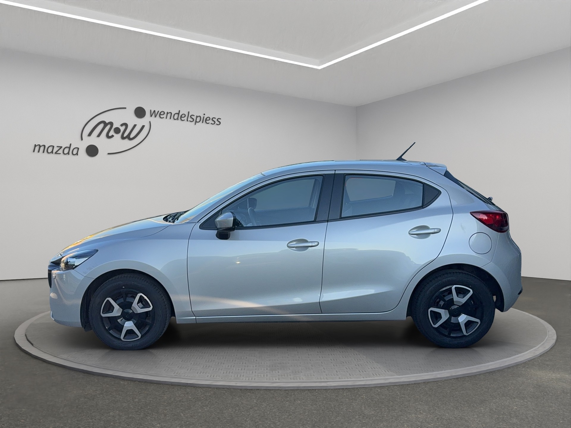 MAZDA 2 SKYACTIV-G 90 Mild Hybrid Center-Line-image-3
