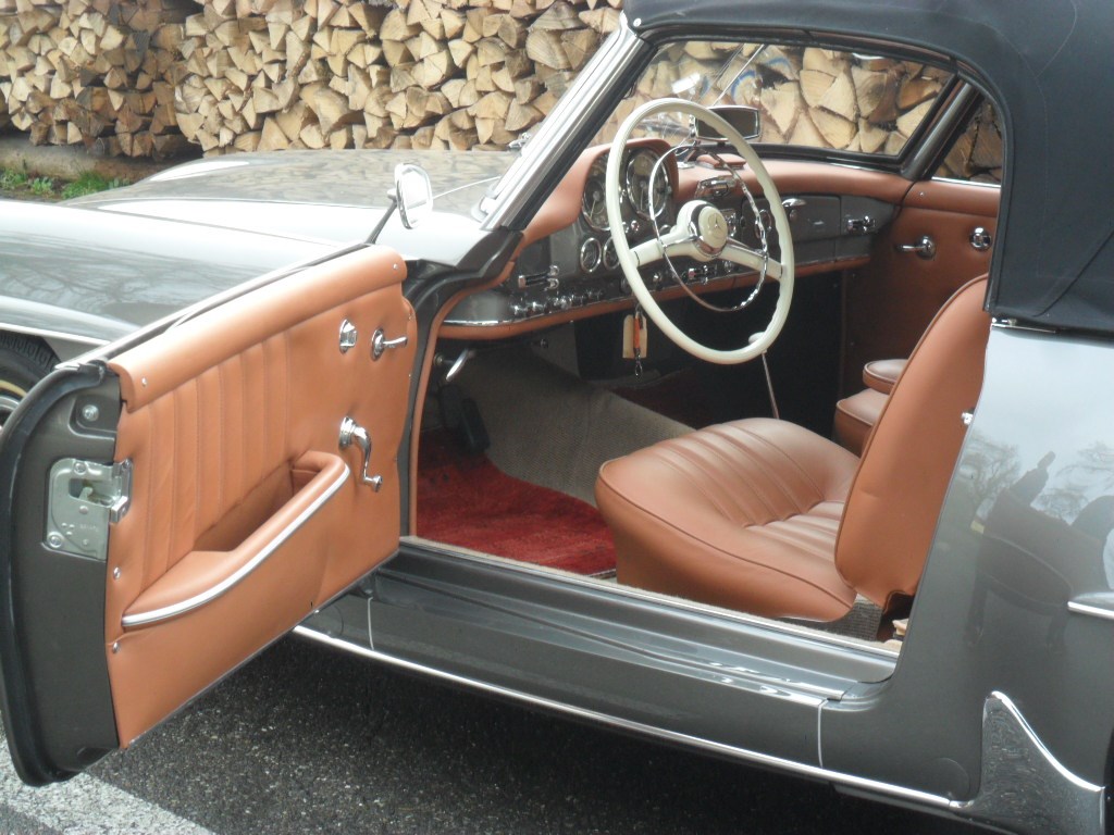 MERCEDES-BENZ 190 SL-image-1
