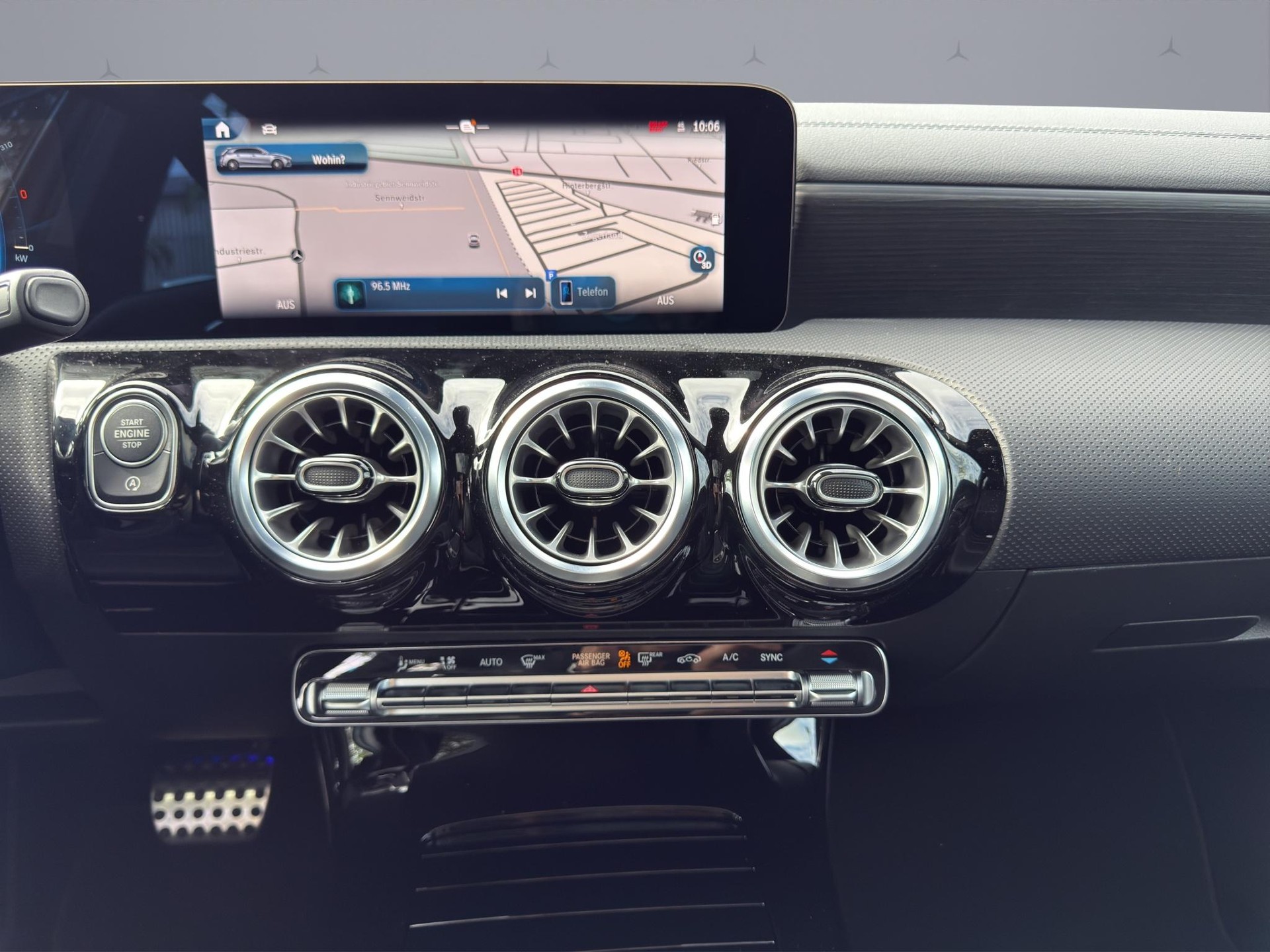 MERCEDES-BENZ A 45 S AMG 4matic+-image-15