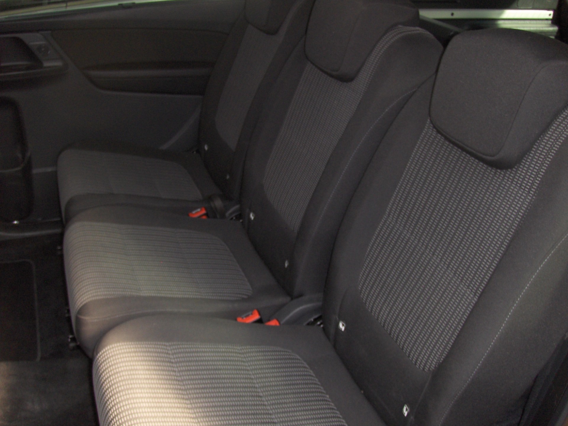 SEAT Alhambra 2.0 TDI 4Drive Style-image-5