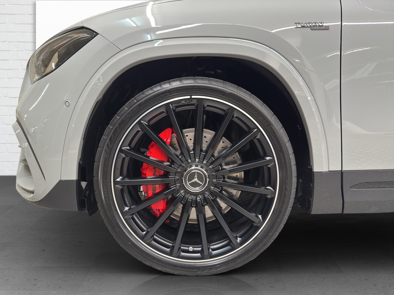 MERCEDES-BENZ AMG GLA 45 S 4Matic+-image-5
