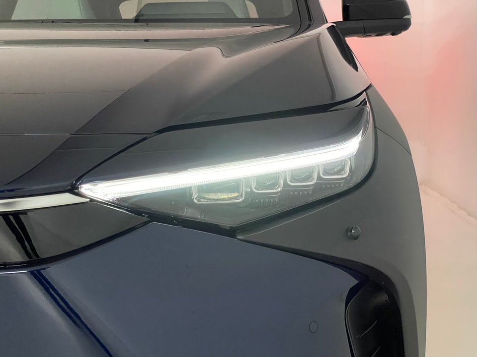 bZ4X Electric 71.4 kWh Premium AWD 11 kW OBC