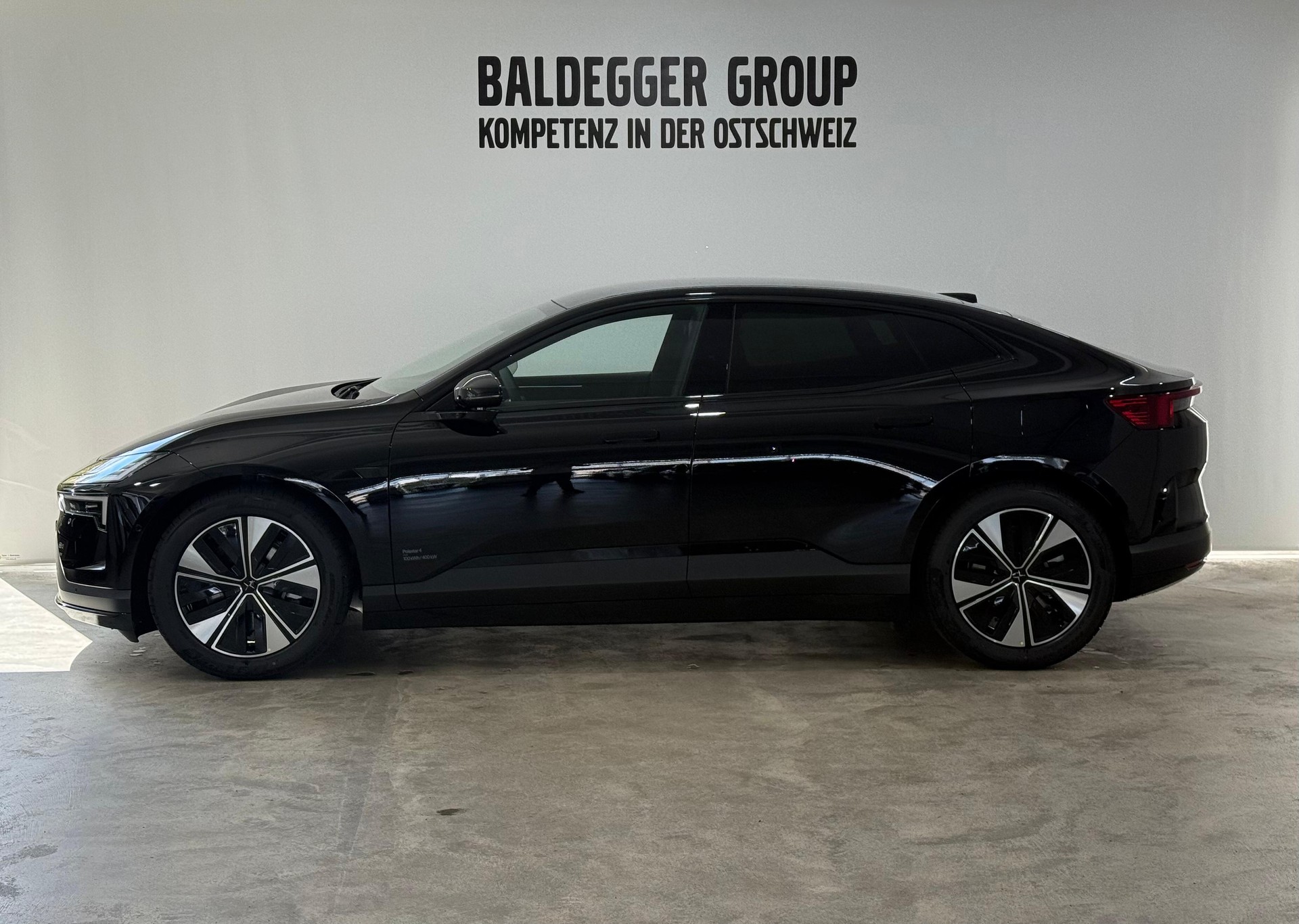 POLESTAR 4 Long Range Dual Motor Prime-image-1