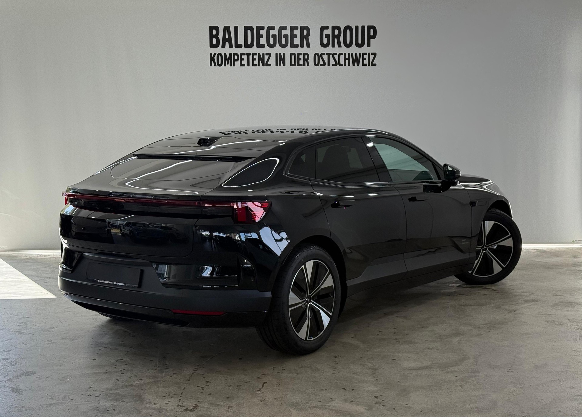 POLESTAR 4 Long Range Dual Motor Prime-image-2