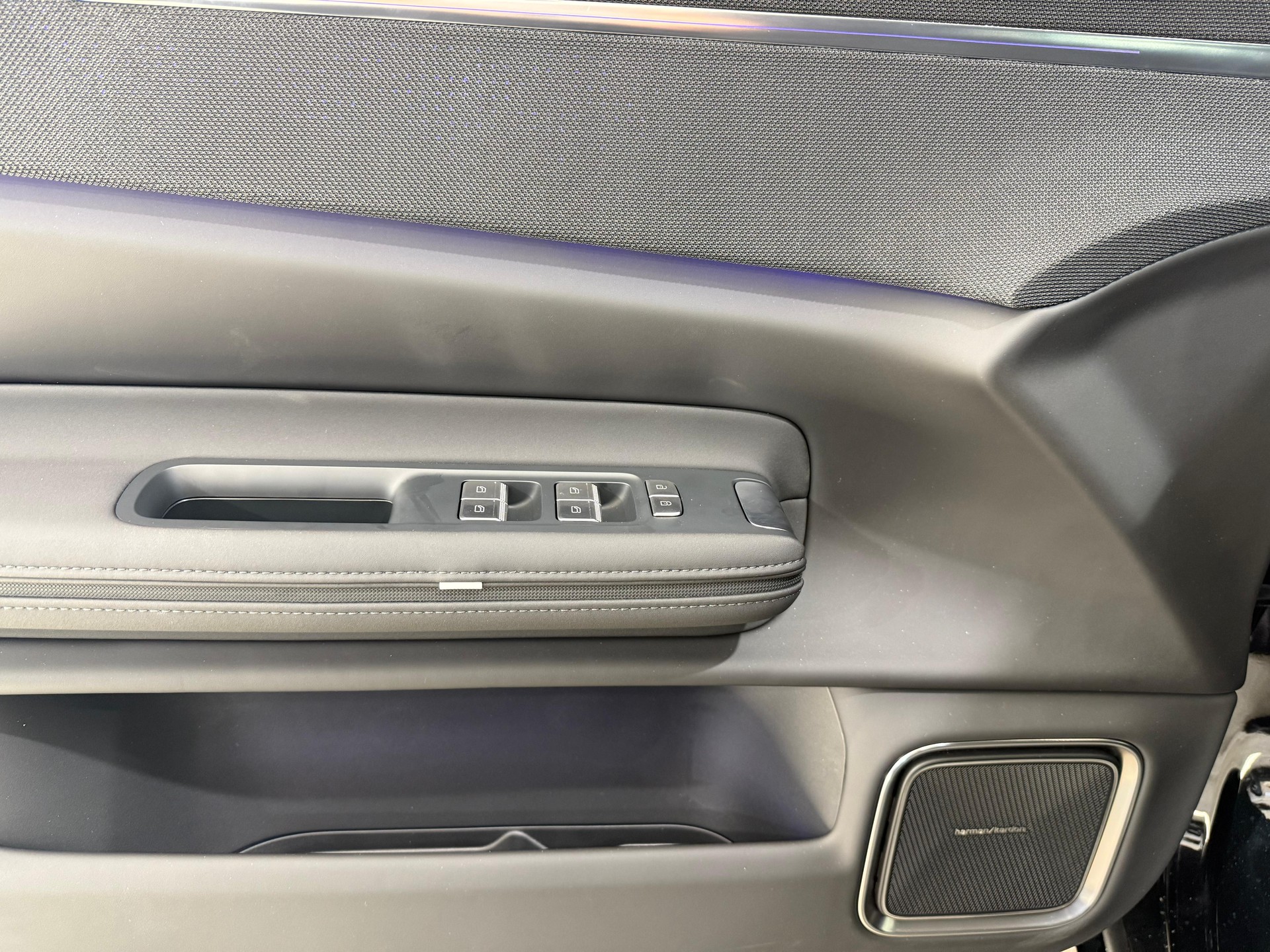 POLESTAR 4 Long Range Dual Motor Prime-image-13