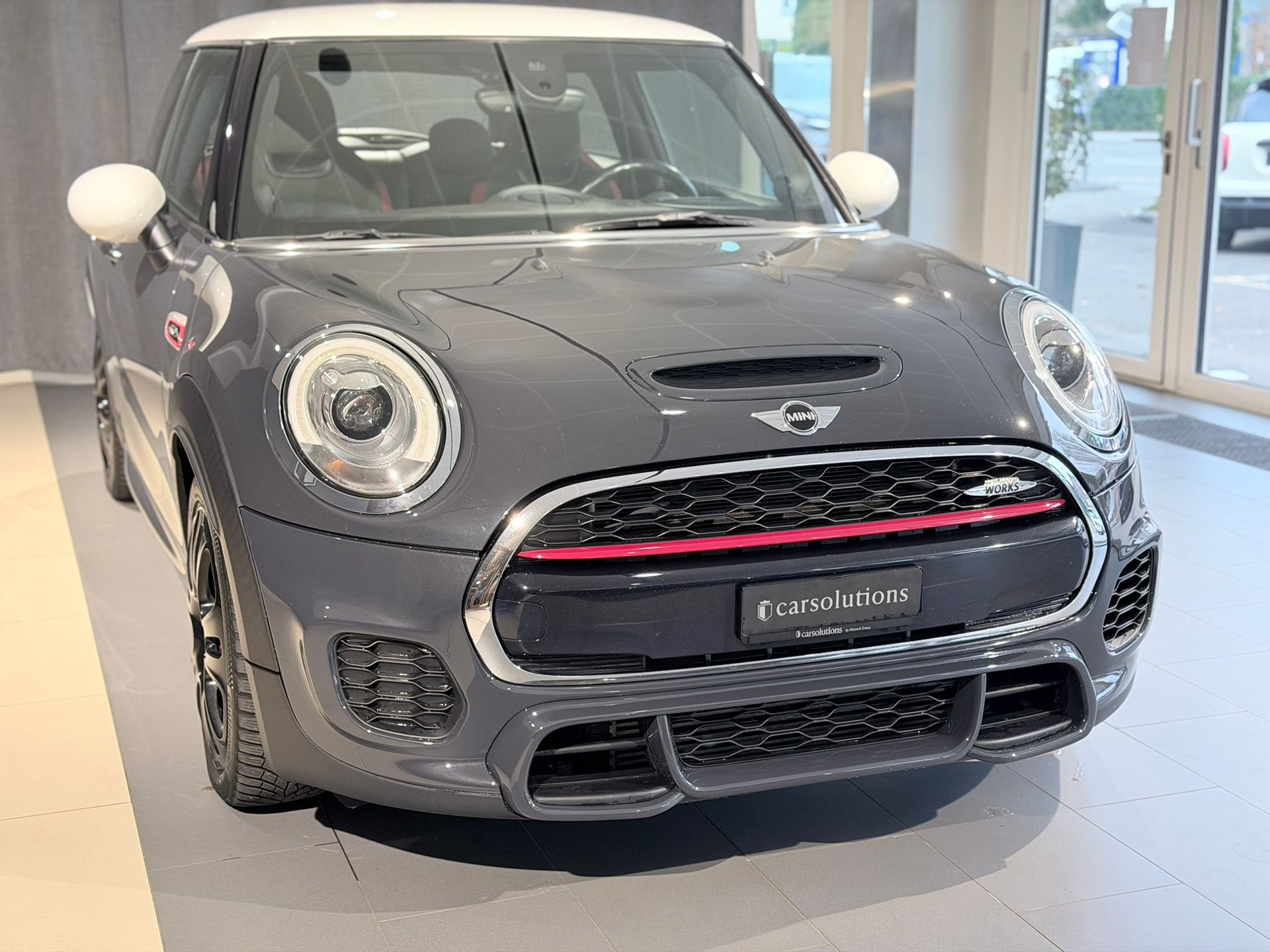 MINI Cooper John Cooper Works-image-2