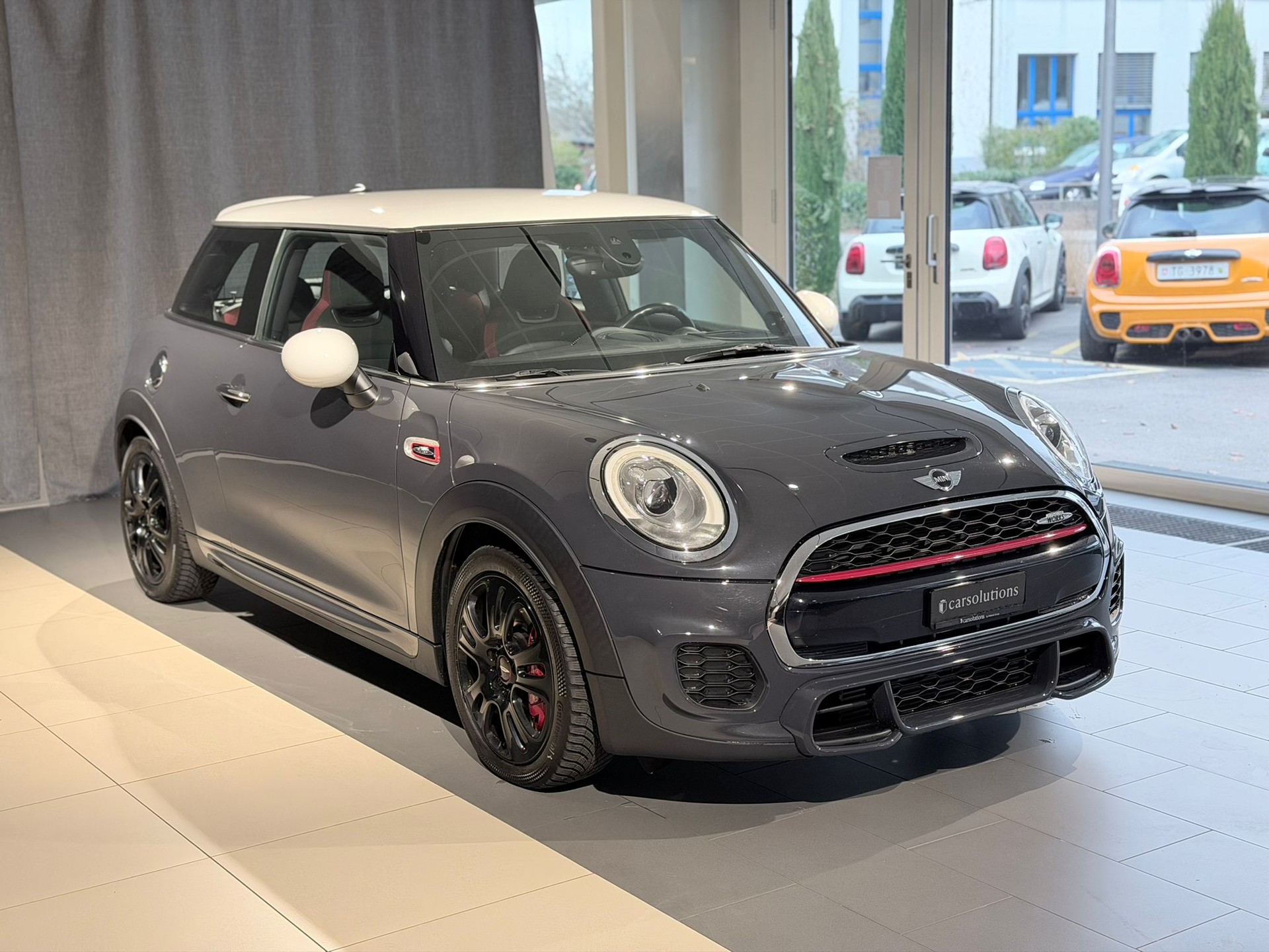 MINI Cooper John Cooper Works-image-3