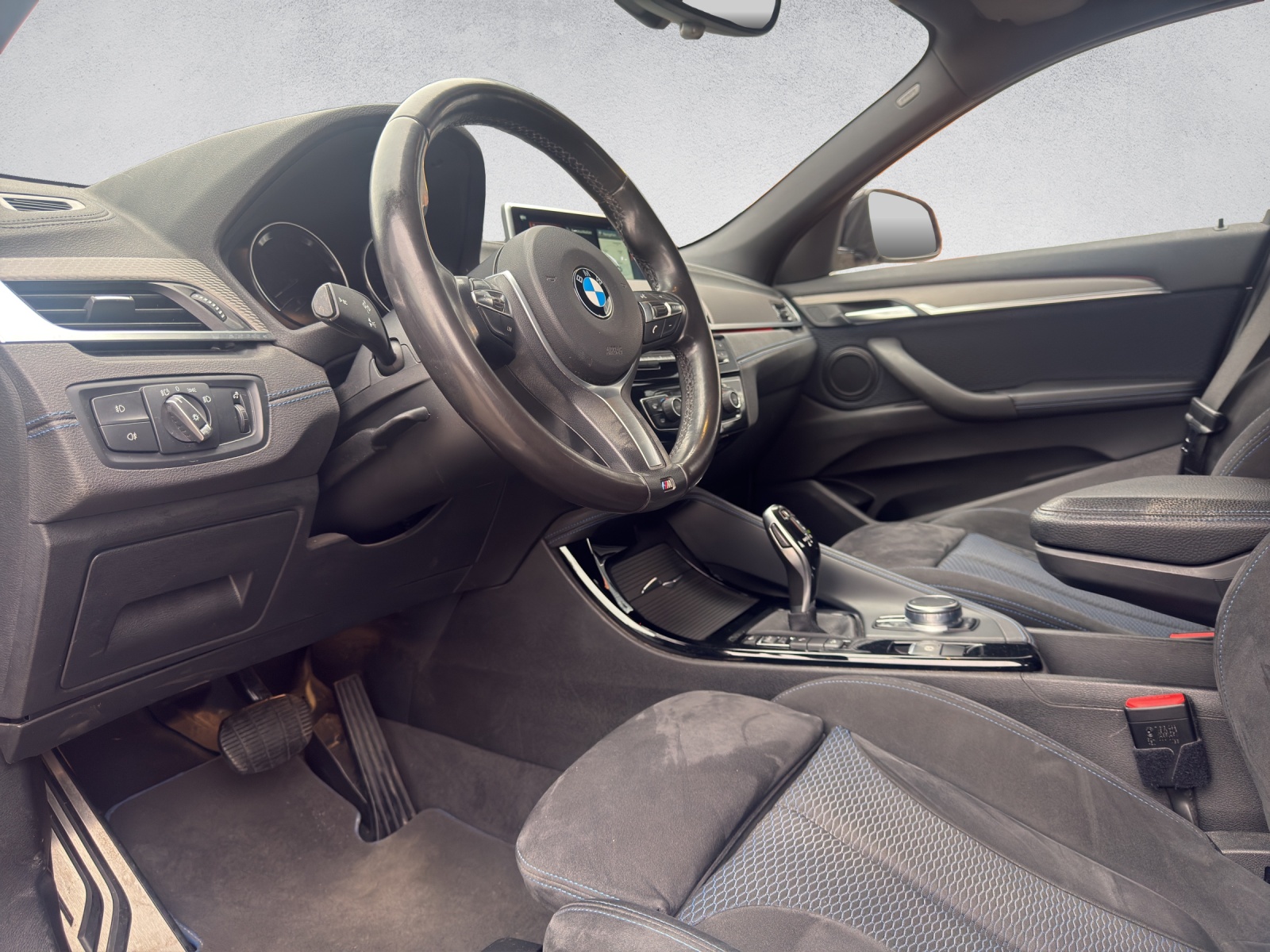 BMW X2 xDrive 20d M Sport X Steptronic-image-12
