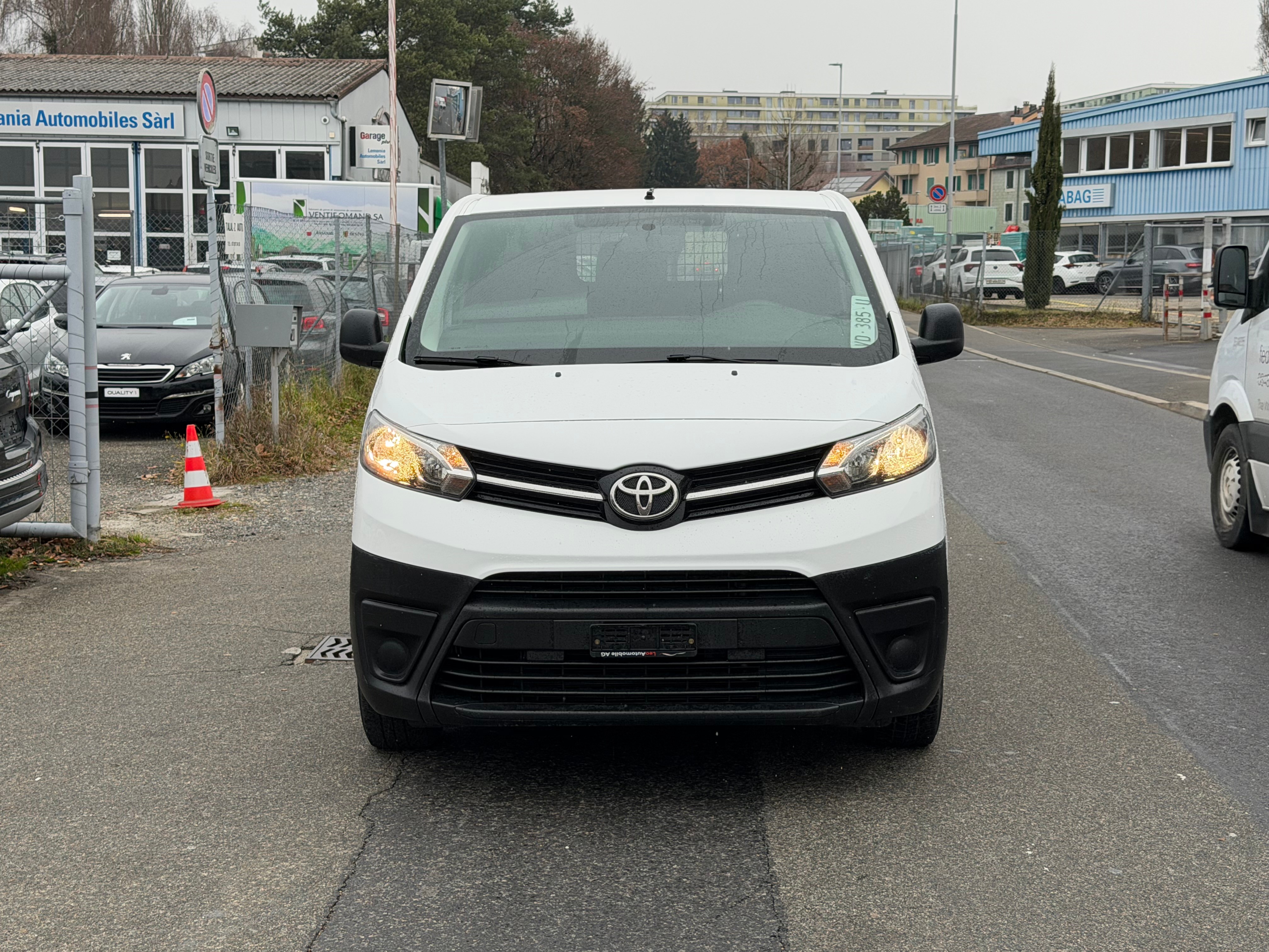 Car photo