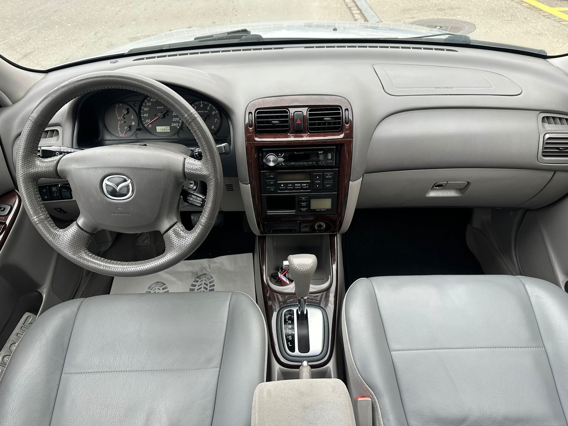 MAZDA 626 2.0i-16V HPV-image-10