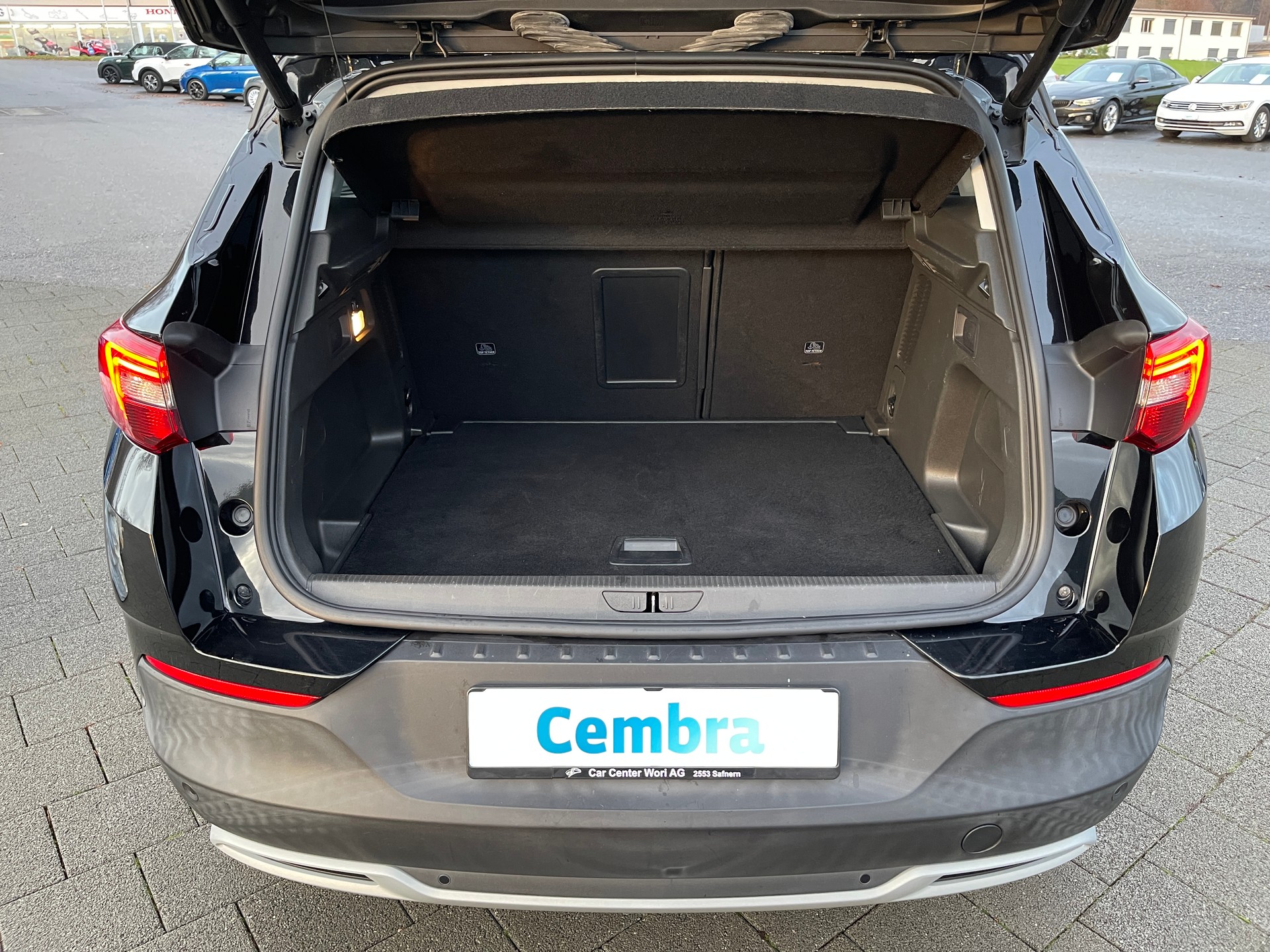 OPEL Grandland X 1.6CDTi Ultimate Automatik-image-13