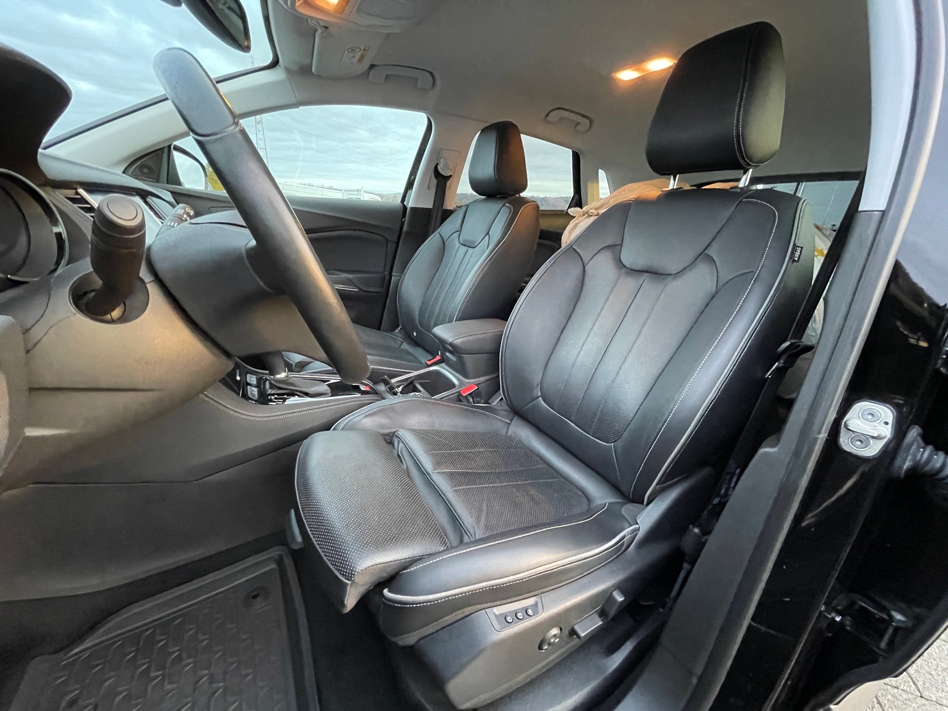 OPEL Grandland X 1.6CDTi Ultimate Automatik-image-11