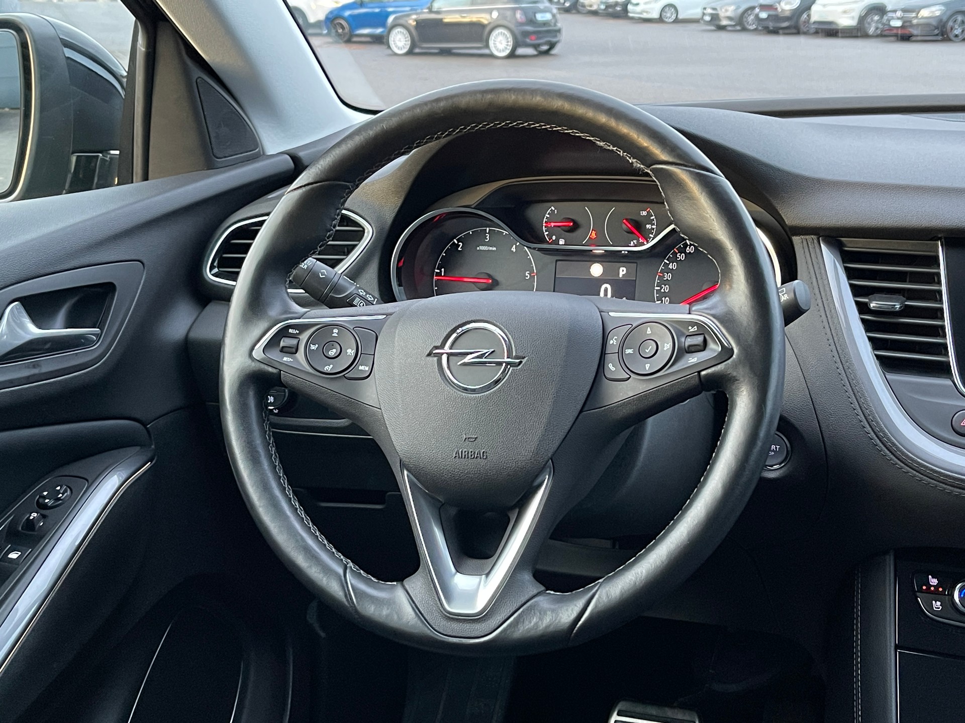 OPEL Grandland X 1.6CDTi Ultimate Automatik-image-8