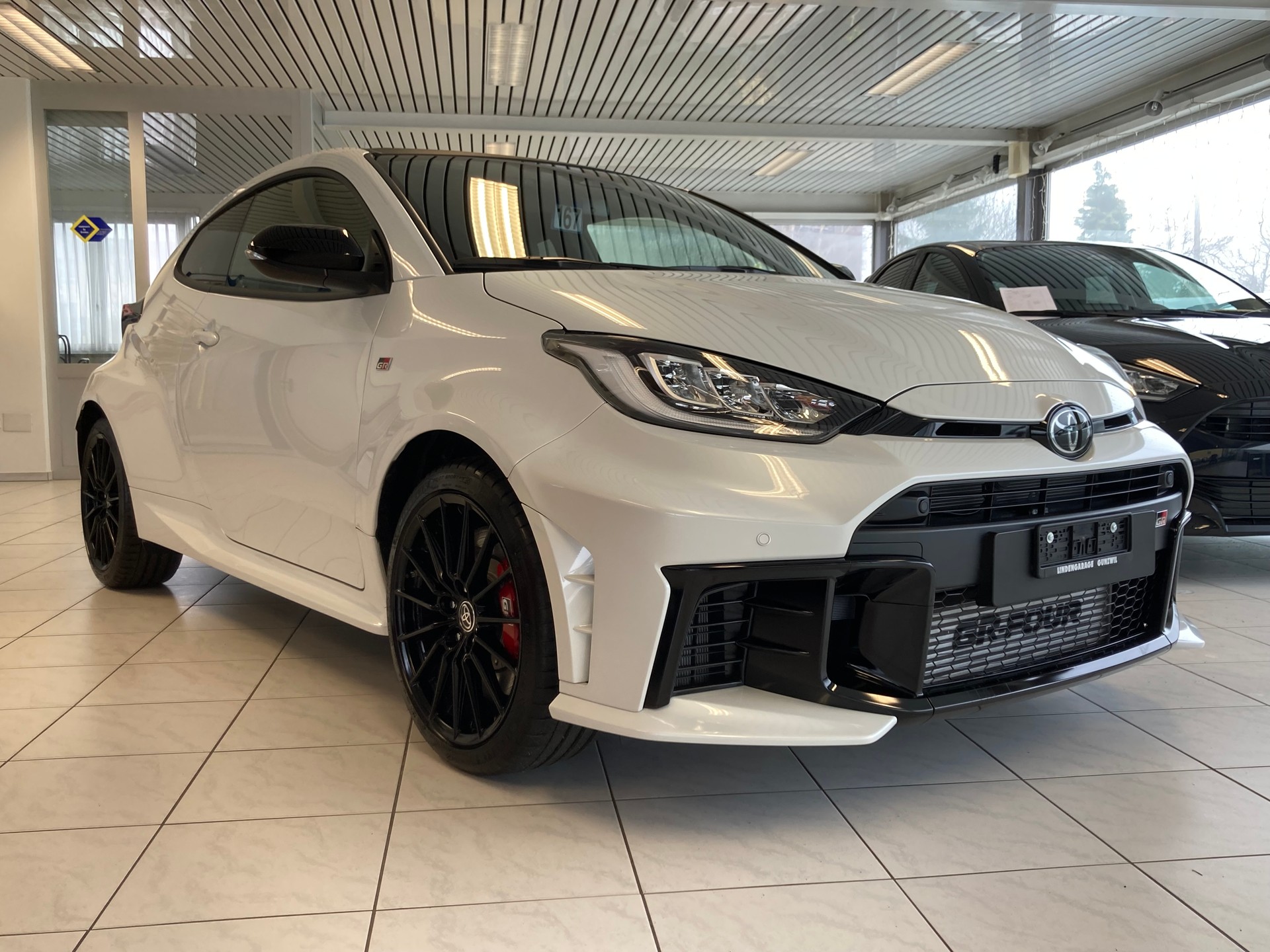 TOYOTA Yaris 1.6 GR Sport Automat-image-7