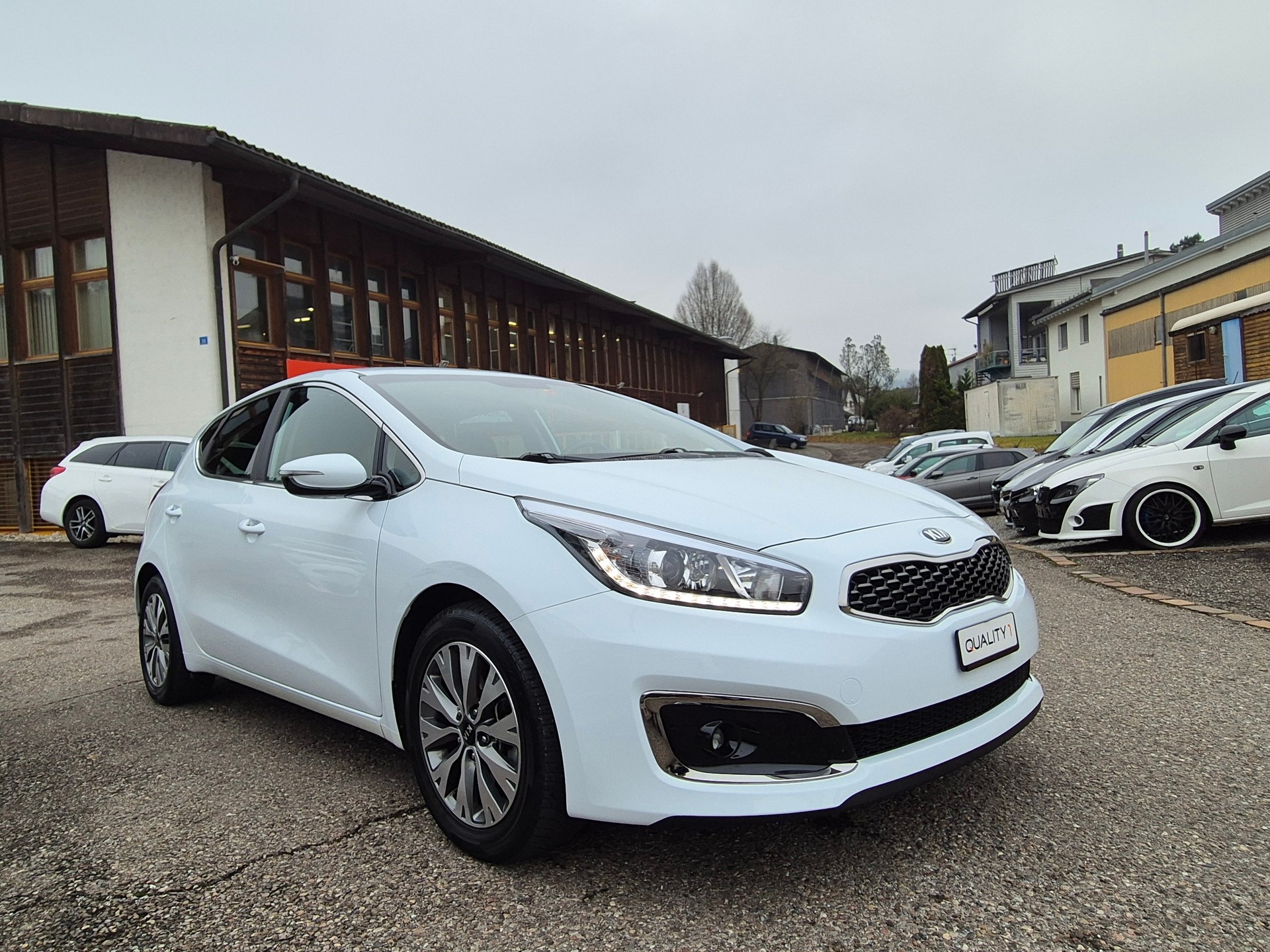 KIA Cee'd Sportswagon 1.6 GDi Swiss Champion DCT-showroom-element-1