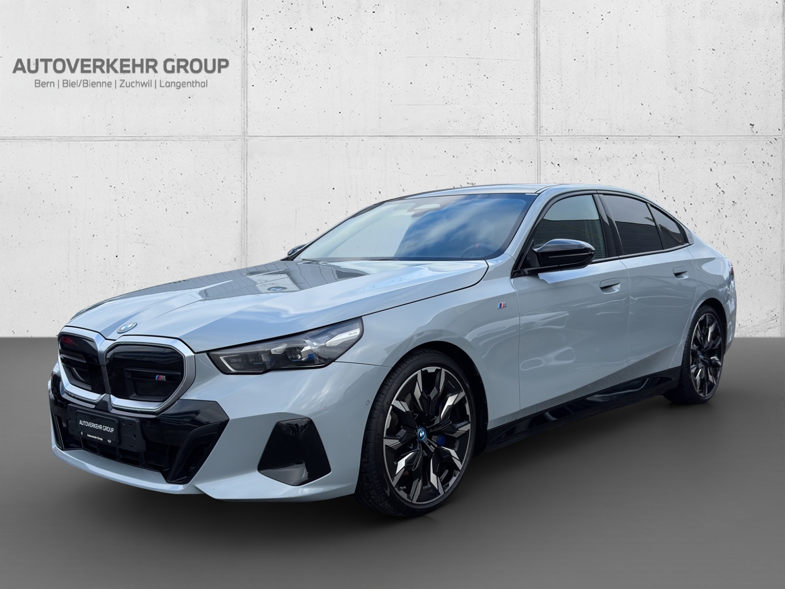 BMW i5 M60 xDrive-image-0