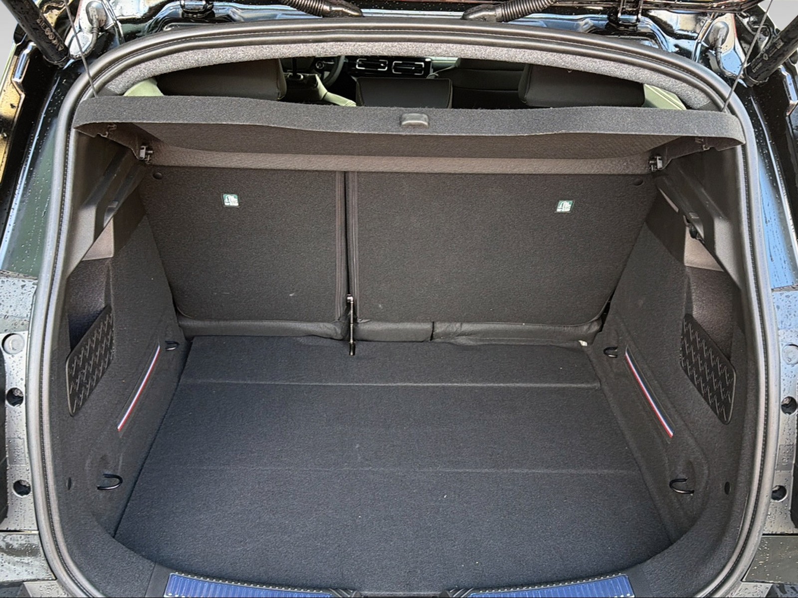RENAULT R4 E-TECH ELECTRIC iconic 150PS Comfort Range-image-8