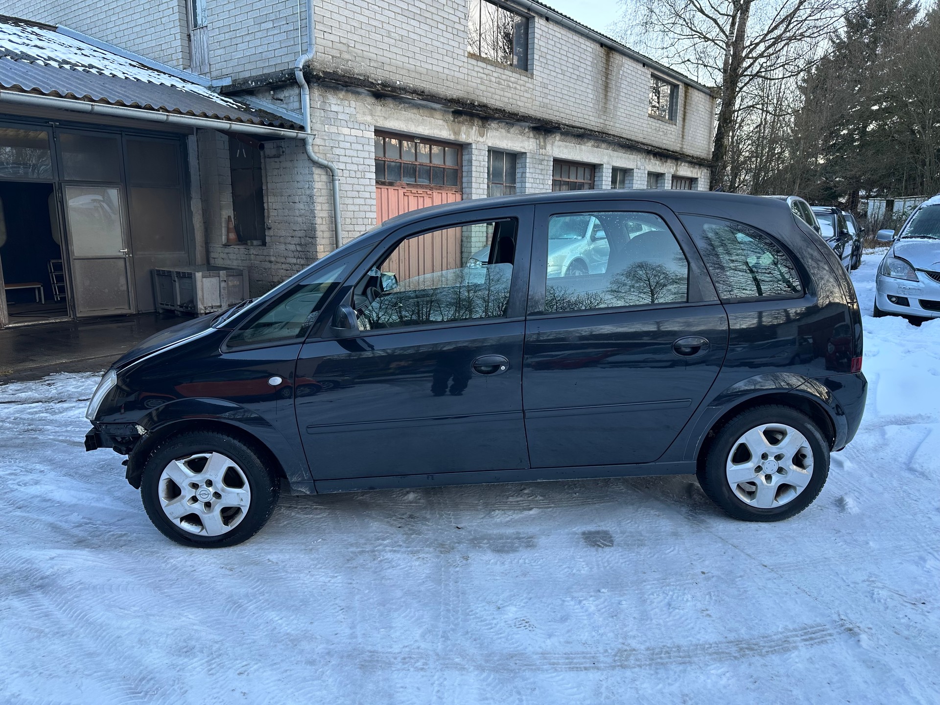 OPEL Meriva 1.8i 16V Essentia FIXPREIS-image-0