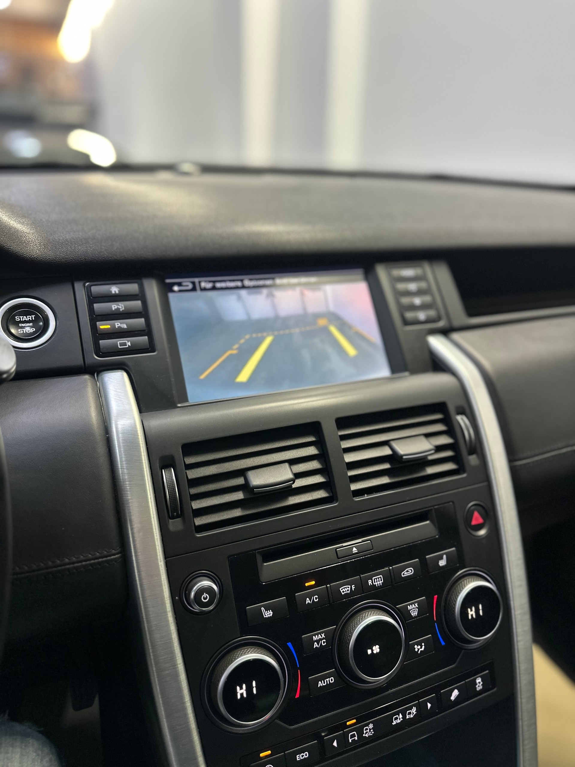 LAND ROVER Sport 2.0 TD4 Pure AT9-image-18