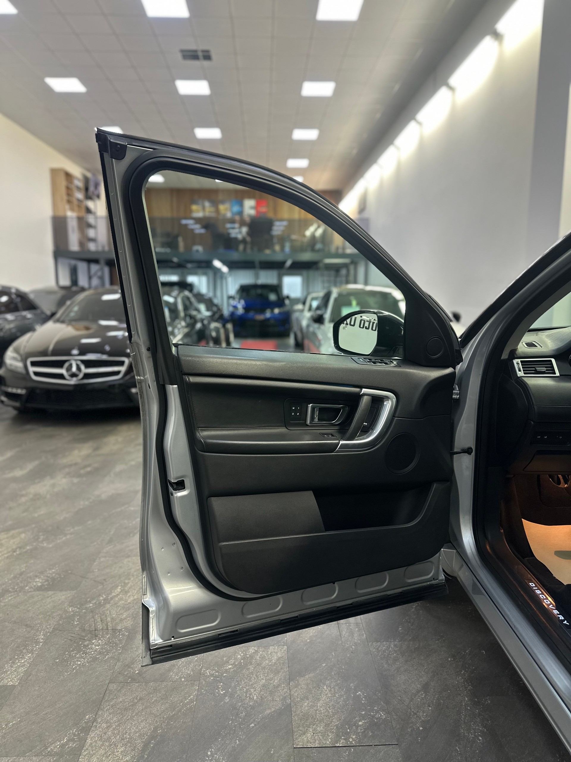 LAND ROVER Sport 2.0 TD4 Pure AT9-image-20