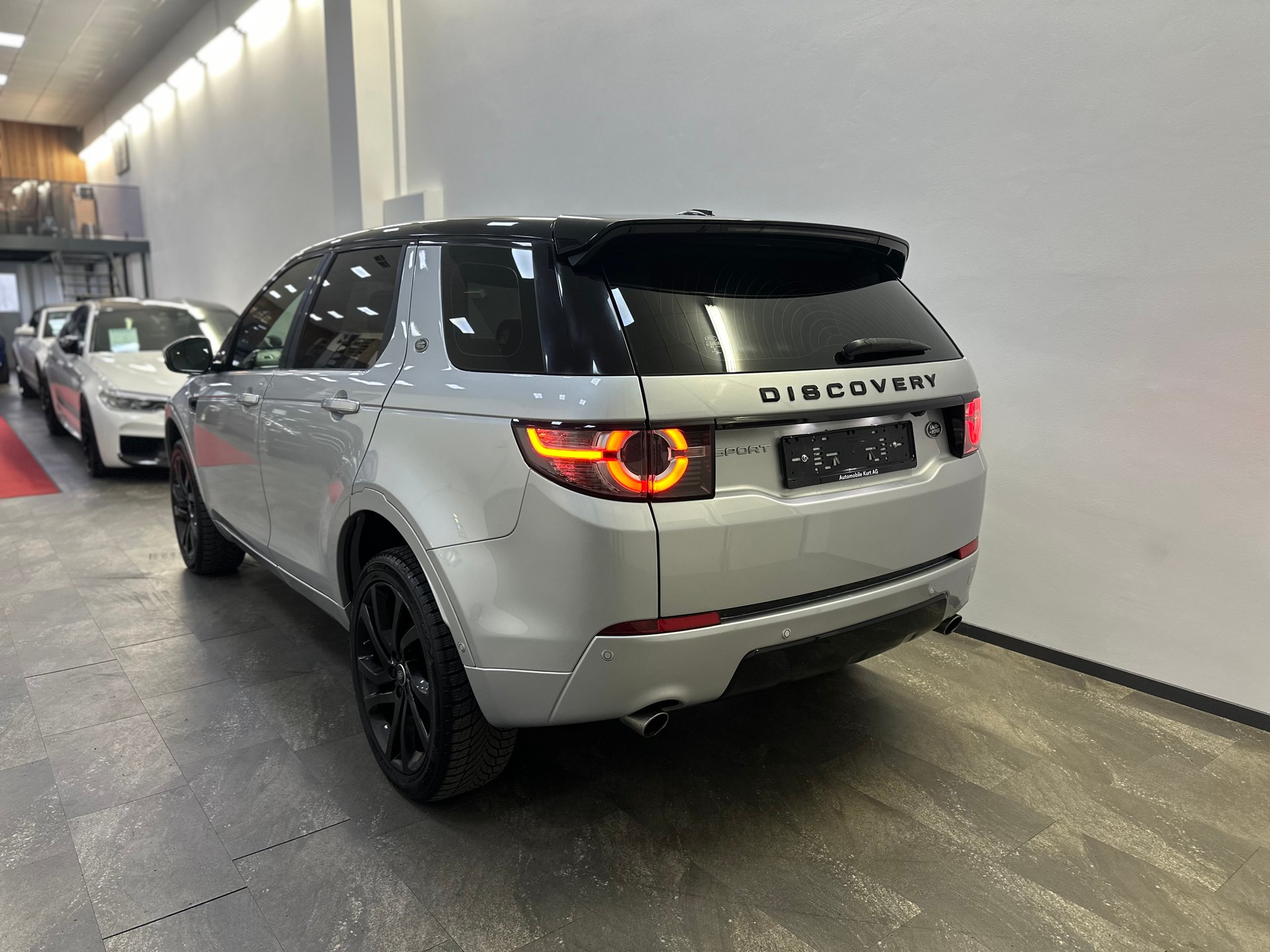 LAND ROVER Sport 2.0 TD4 Pure AT9-image-3