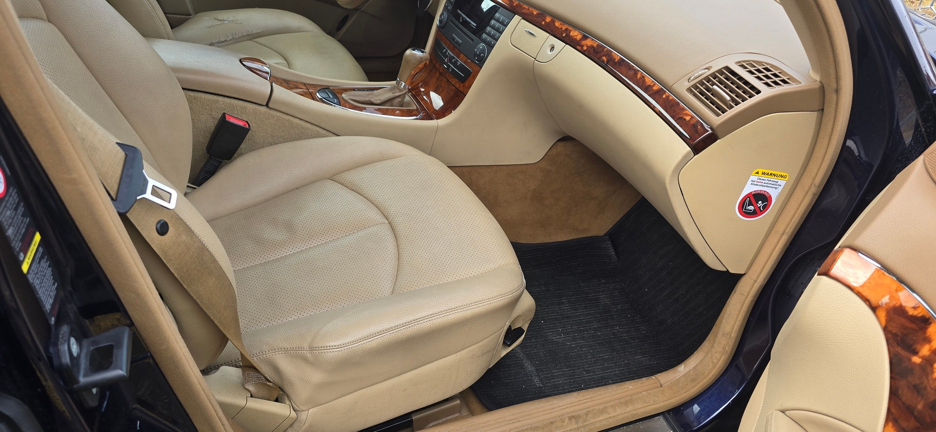 MERCEDES-BENZ E 350 Avantgarde 4Matic Automatic-image-12