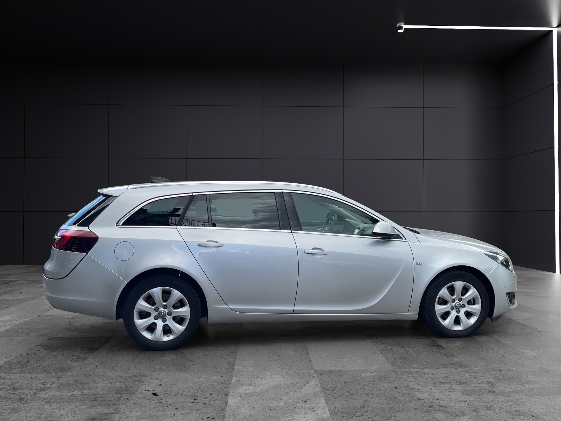 OPEL Insignia Sports Tourer 2.0 CDTI Cosmo Automatic-image-6
