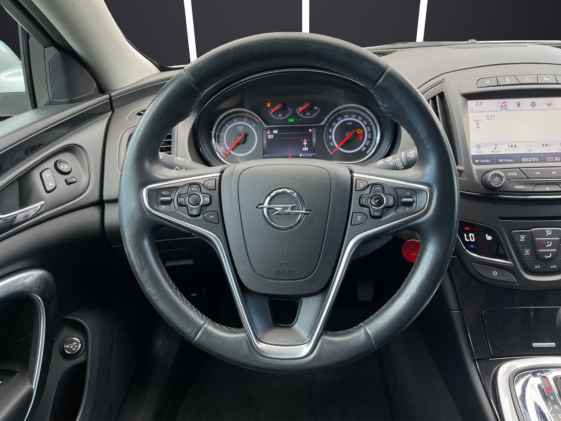 OPEL Insignia Sports Tourer 2.0 CDTI Cosmo Automatic-image-8