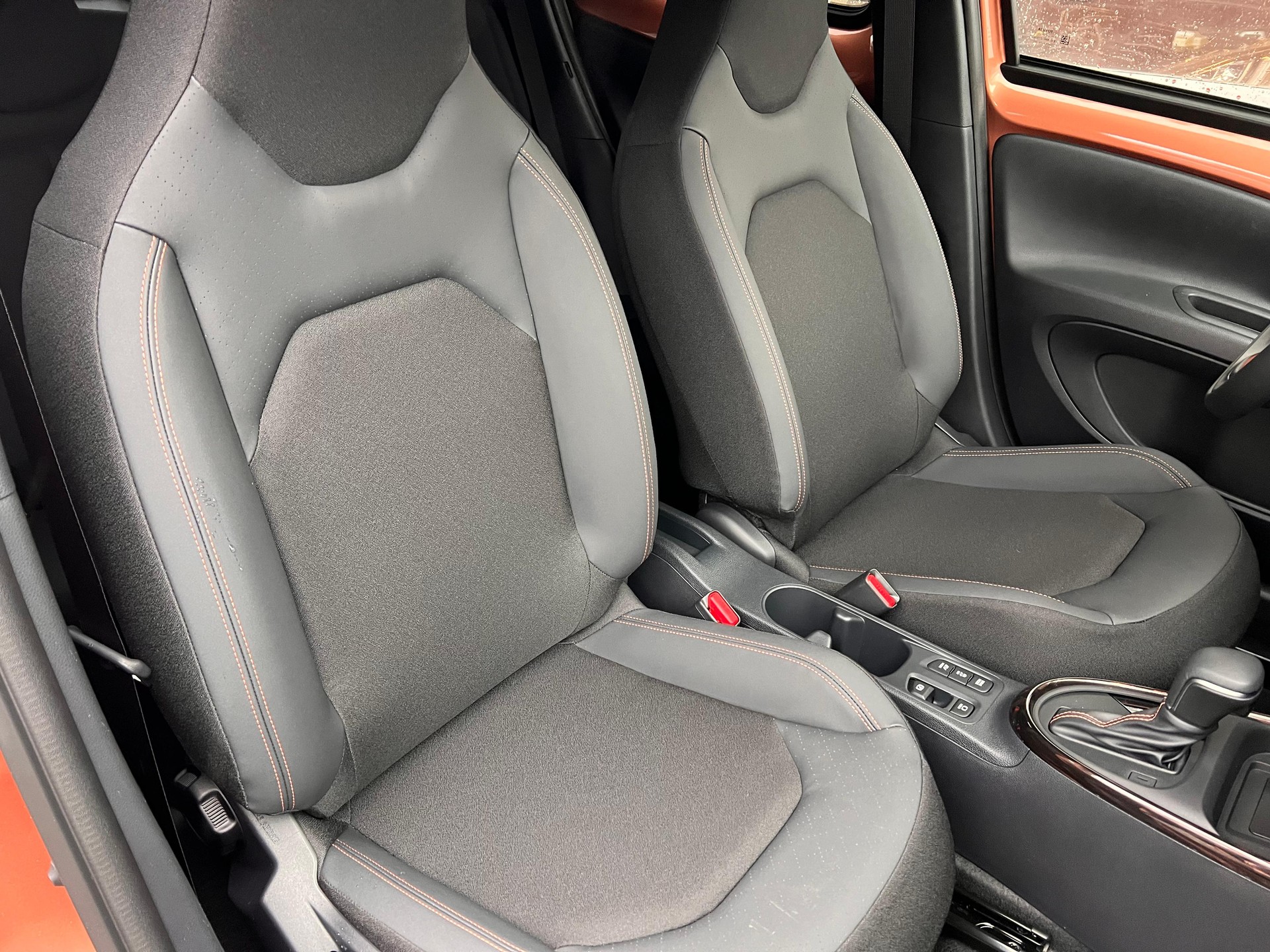 TOYOTA Aygo X 1.5 VVT-i HSD Style-image-13