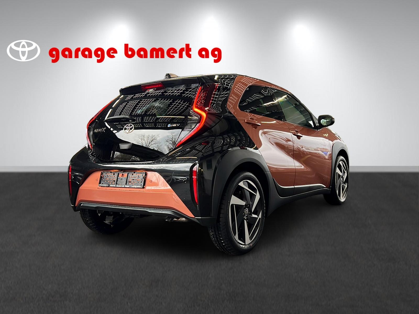 TOYOTA Aygo X 1.5 VVT-i HSD Style-image-5
