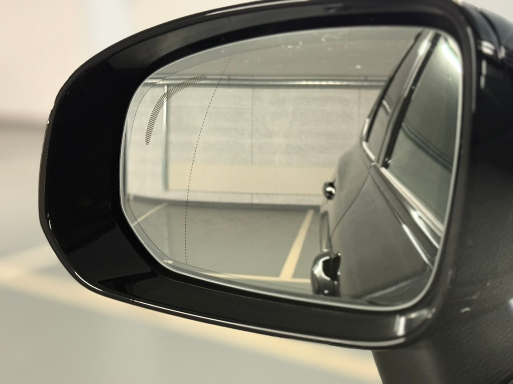 VOLVO XC60 T6 eAWD PluginHybrid Black Edition Geartronic-image-13