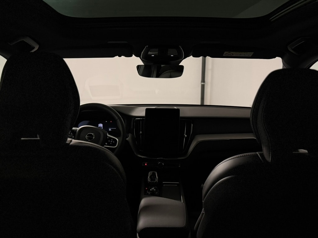 VOLVO XC60 T6 eAWD PluginHybrid Black Edition Geartronic-image-10