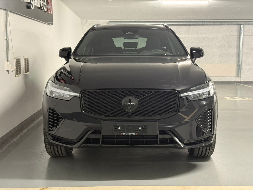 VOLVO XC60 T6 eAWD PluginHybrid Black Edition Geartronic-showroom-element-3