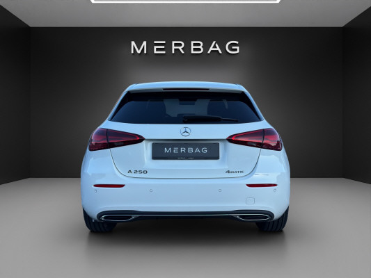 MERCEDES-BENZ A 250 4Matic 8G-DCT-image-4