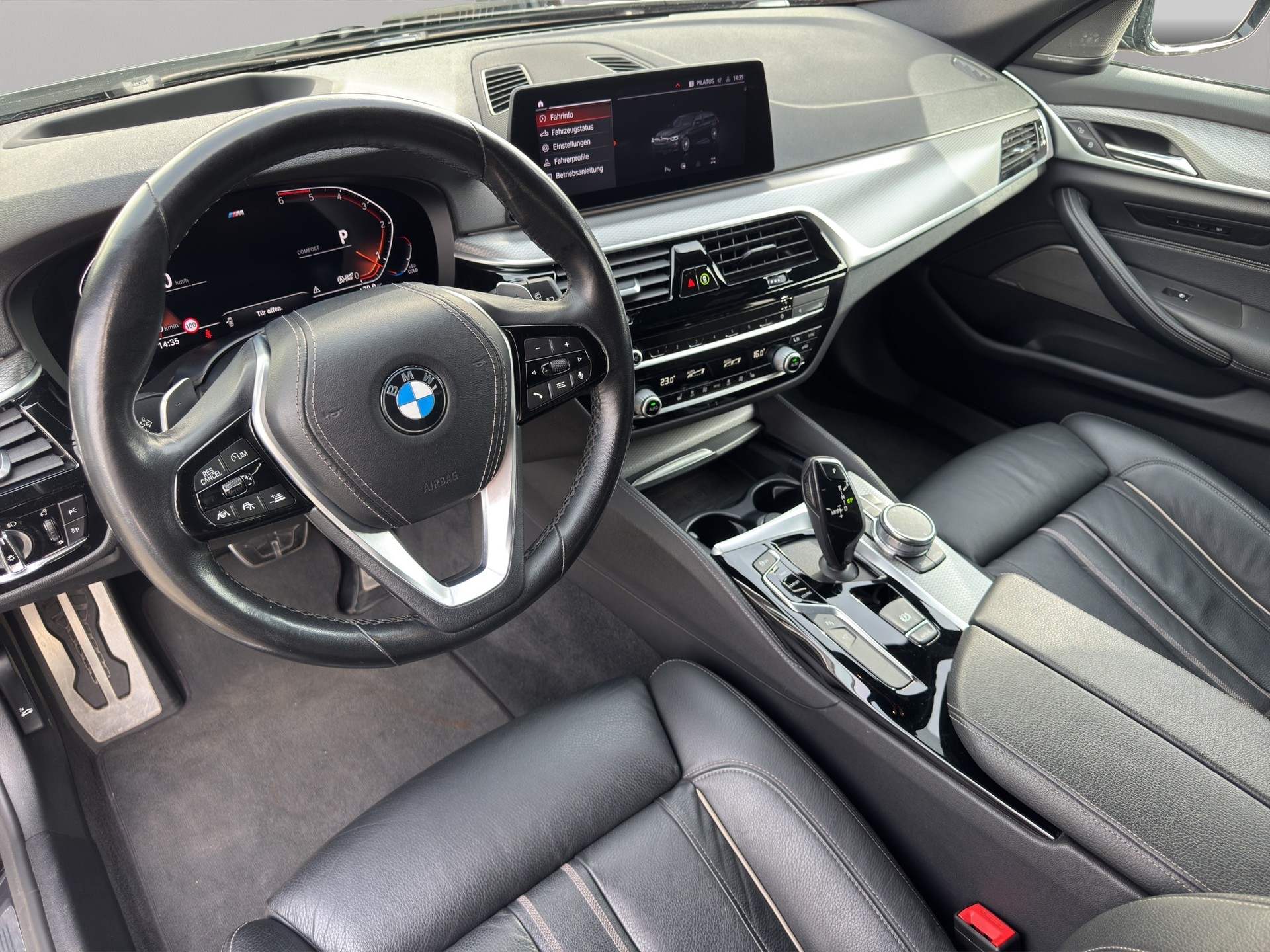 BMW 520d xDrive Touring Steptronic-image-10