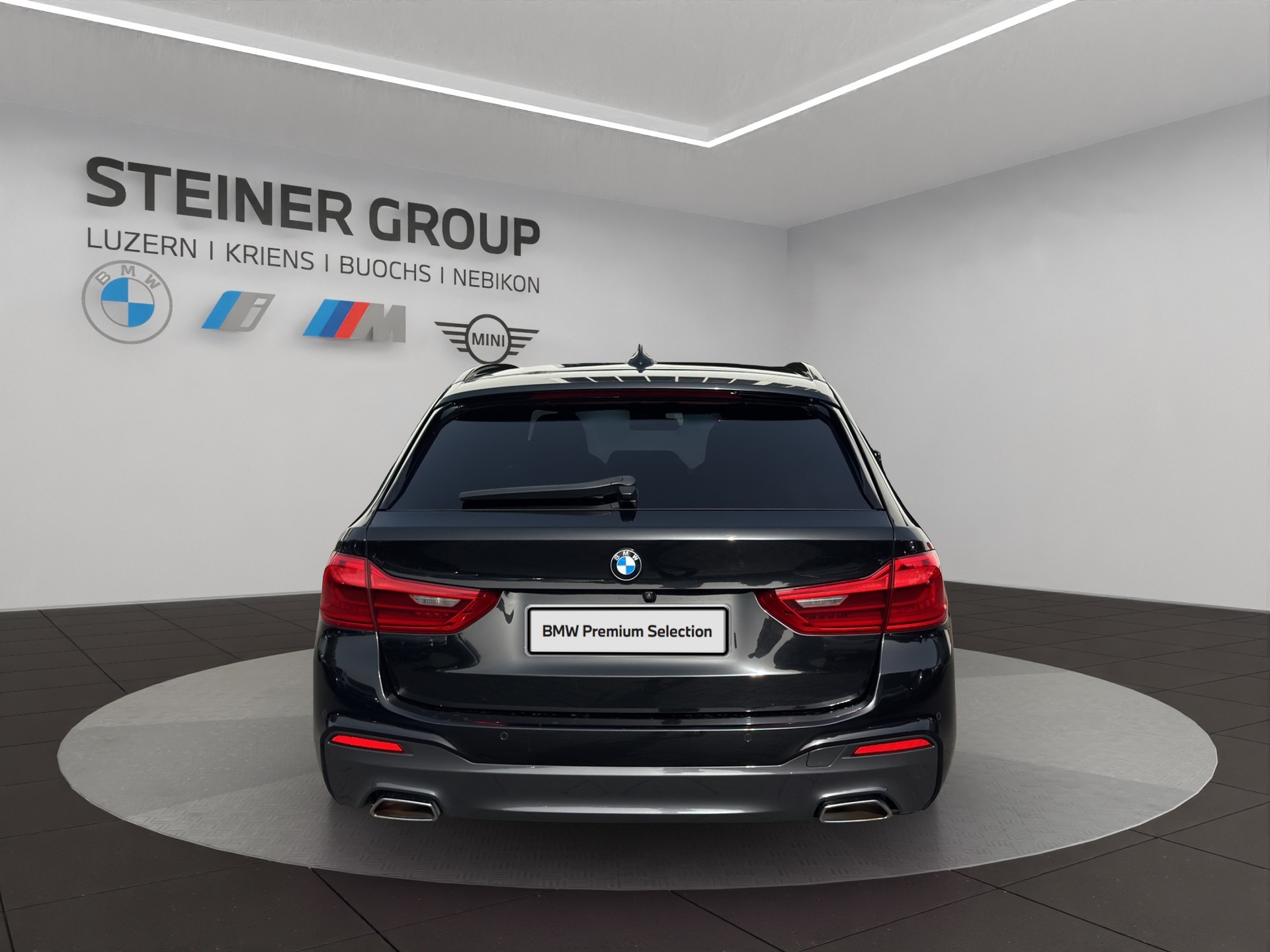 BMW 520d xDrive Touring Steptronic-image-5