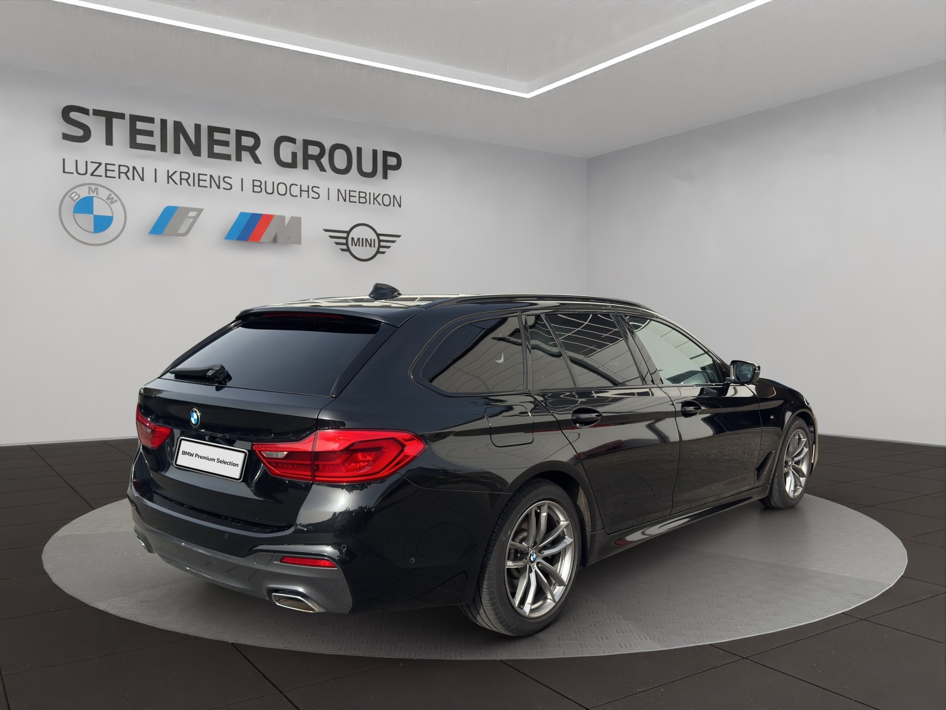 BMW 520d xDrive Touring Steptronic-image-4