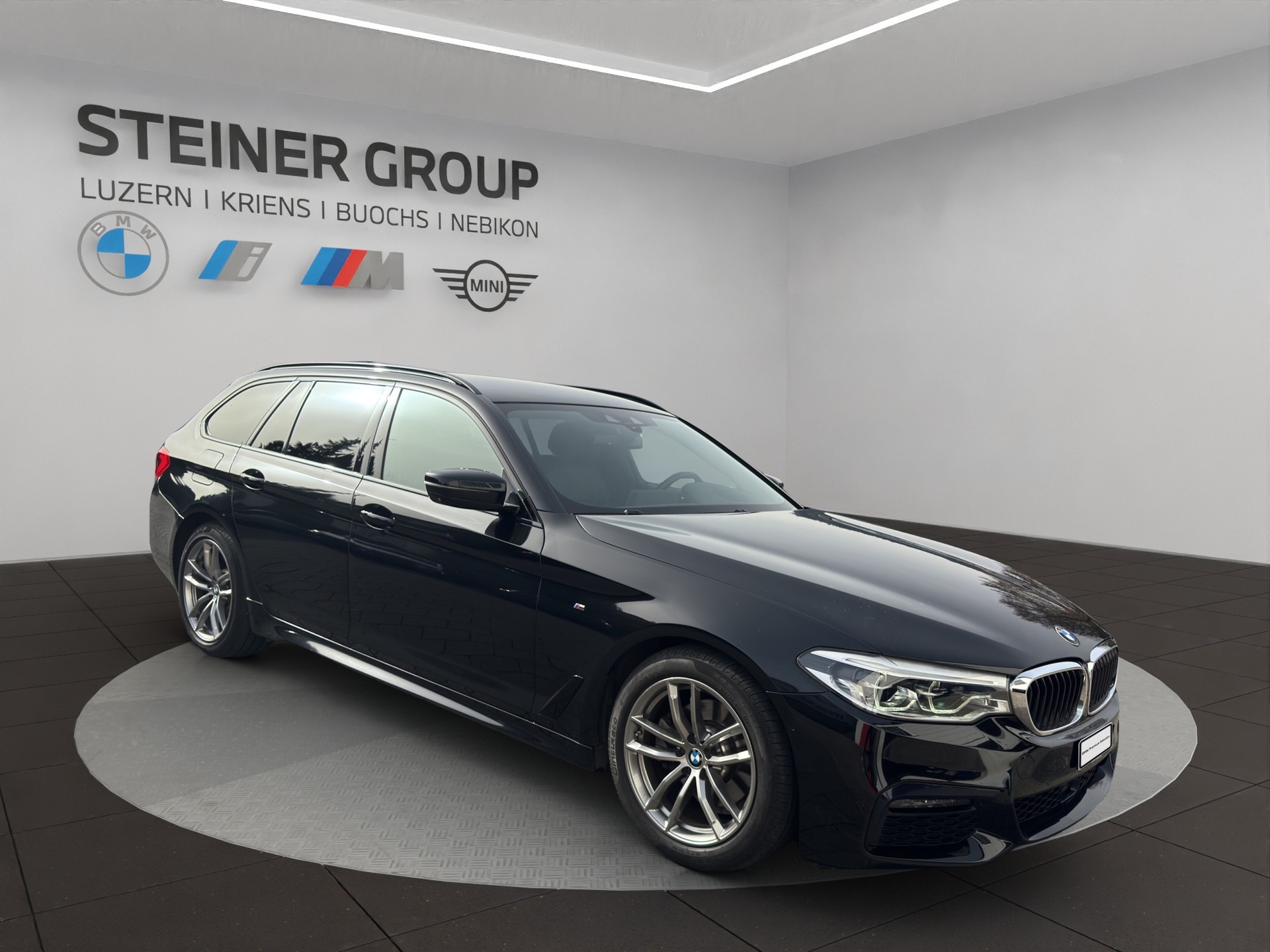 BMW 520d xDrive Touring Steptronic-image-2