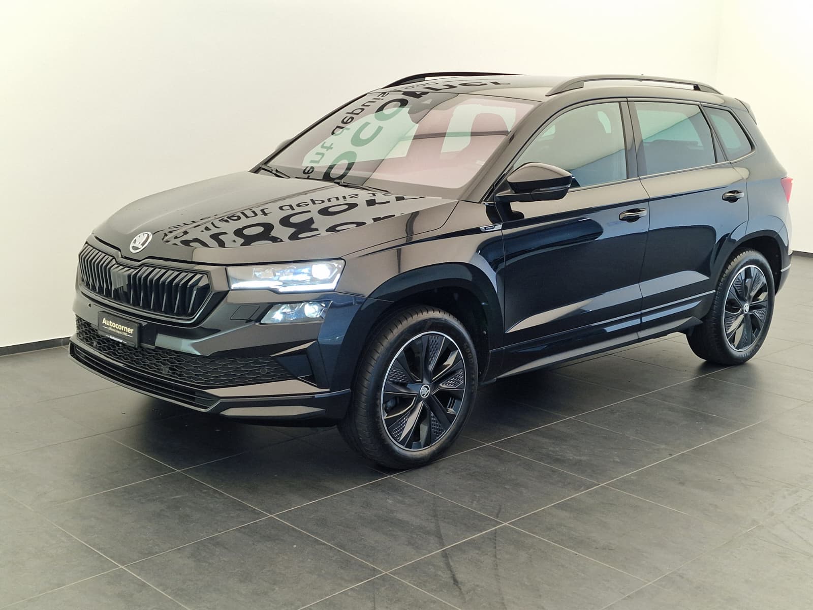 SKODA Karoq 2.0 TSI SportLine 4x4 DSG-image-2