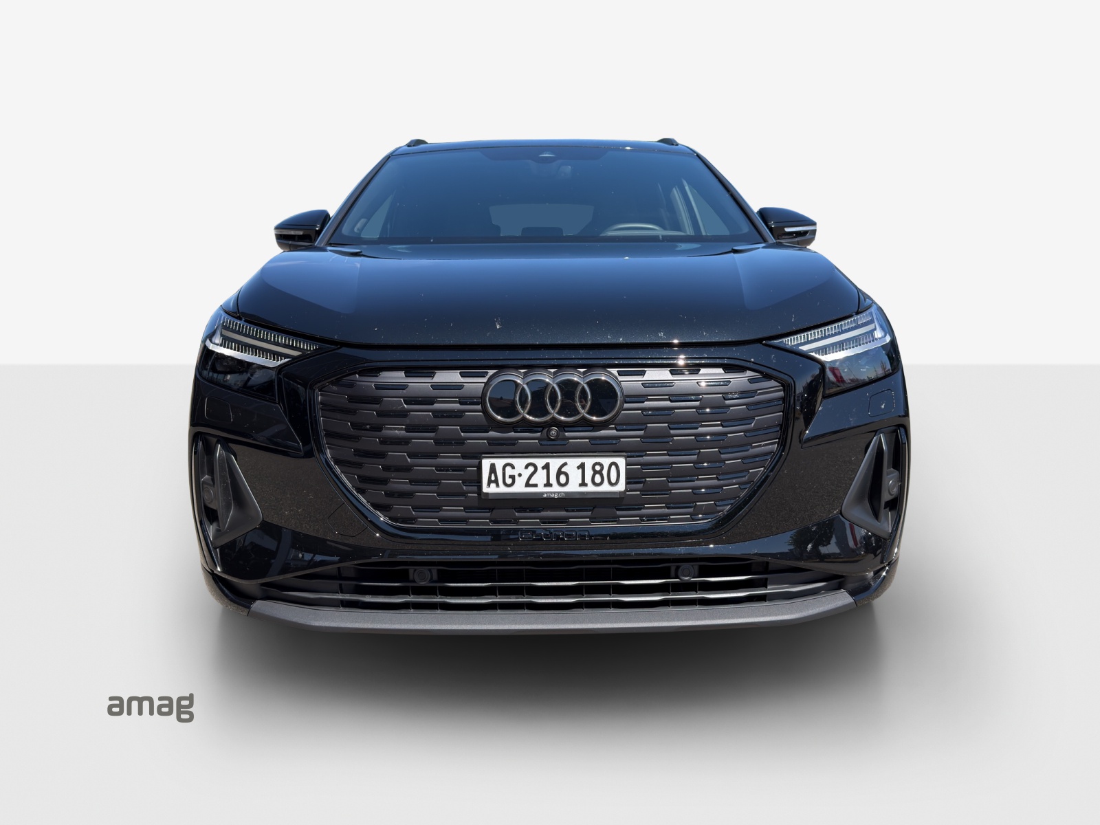 AUDI Q4 e-tron 45 Edition Swiss Ski quattro-image-6