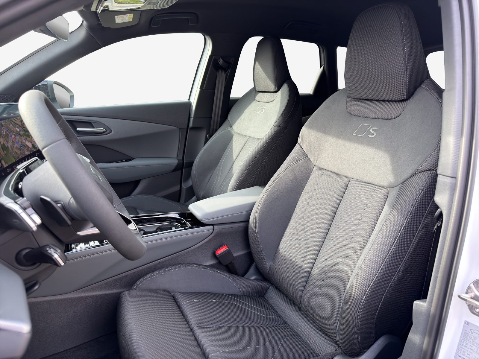 AUDI Q3 SUV 110 kW TFSI S tronic-image-7